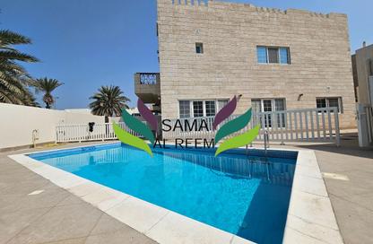 Villa - 5 - 5 for rent in Jumeirah 3 Villas - Jumeirah 3 - Jumeirah - Dubai
