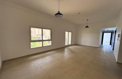 Apartment - 2 Bedrooms - 3 Bathrooms for sale in Al Thamam 26 - Al Thamam - Remraam - Dubai