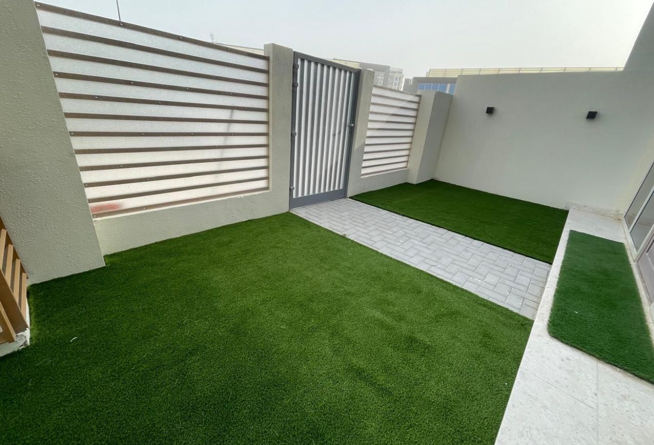 Semi Furnished I With Maid room I Big Layout