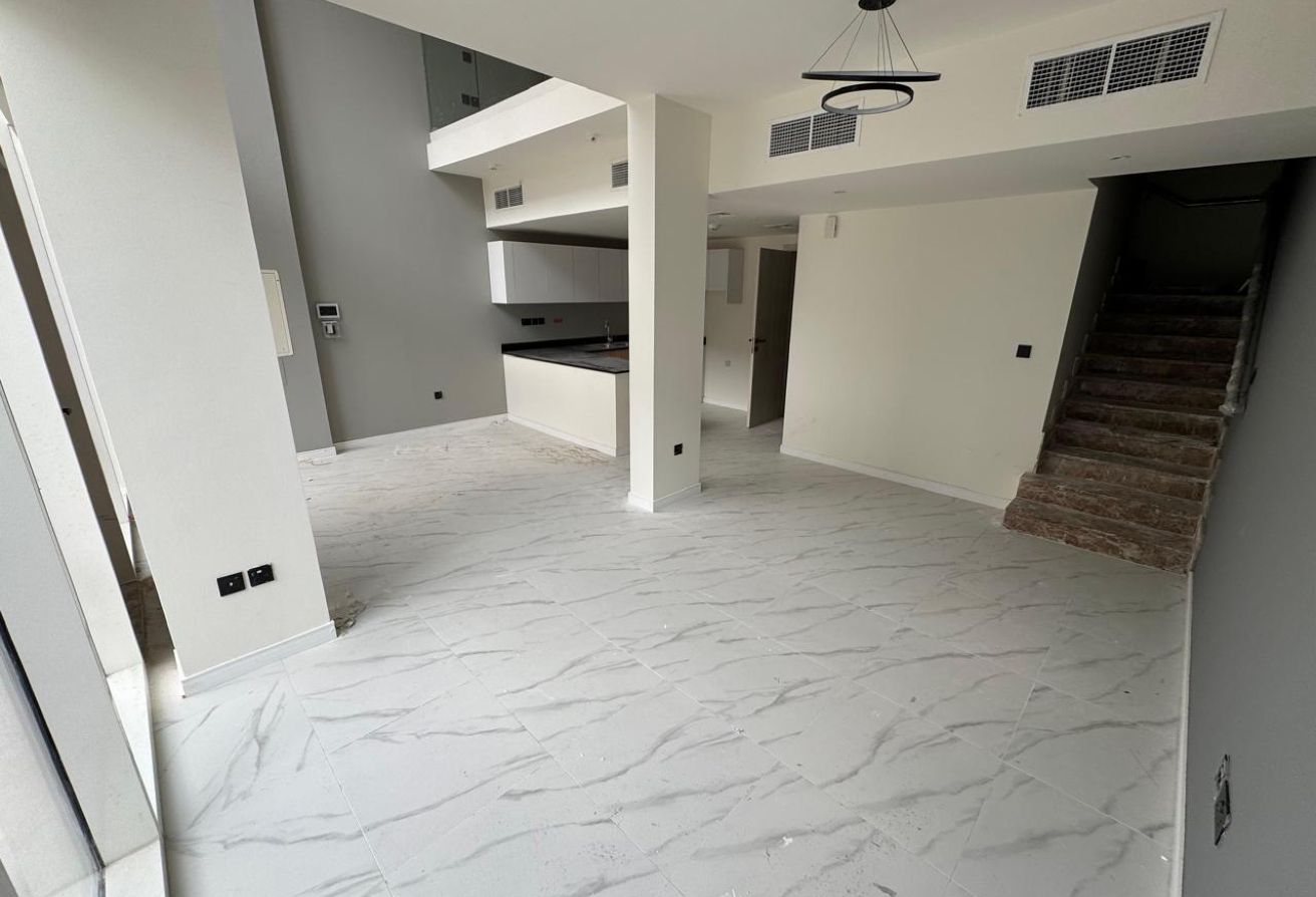 Semi Furnished I With Maid room I Big Layout