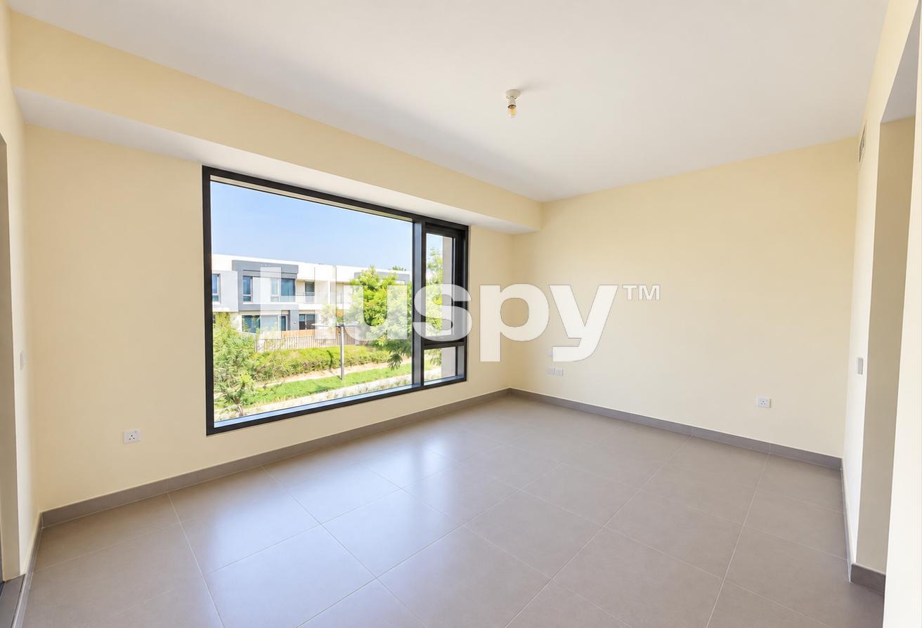 Prime Location | Landscaped | Greenbelt photo 7