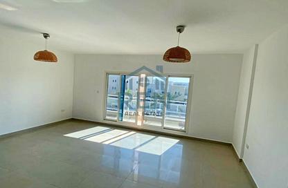 Apartment - 2 Bedrooms - 3 Bathrooms for sale in Tower 24 - Al Reef Downtown - Al Reef - Abu Dhabi