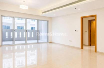Apartment - 2 - 4 for sale in The Centurion Residences Tower 2 - Centurion Residences - Dubai Investment Park 2 (DIP 2) - Dubai Investment Park (DIP) - Dubai