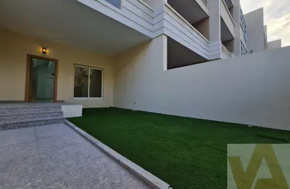 Villa - 4 Bedrooms - 6 Bathrooms for rent in Comfy Villas - District 11 - Jumeirah Village Circle - Dubai