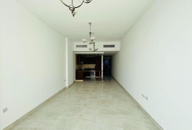 79004061 - Property Image 3