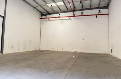 Warehouse - Studio - 1 for rent in Al Sajaa Industrial - Al Sajaa - Sharjah