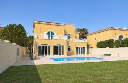 Villa - 5 - 6 for rent in Jumeirah Park - Dubai