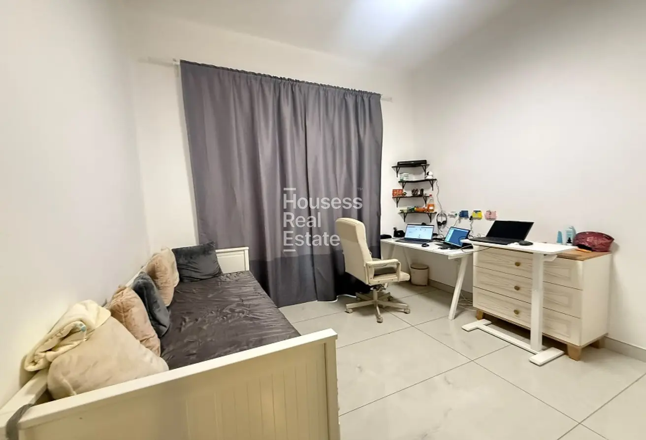 127025406 - Property Main Image