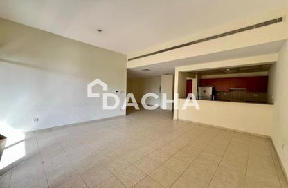 Apartment - 3 Bedrooms - 2 Bathrooms for rent in The Views 2 - The Views - Dubai