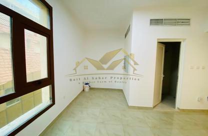 Apartment - Studio - 1 for rent in Al Souk Al Kabeer - Bur Dubai - Dubai