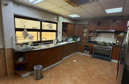 Villa - 4 - 5 for sale in Al Tarfa - Mughaidir - Sharjah