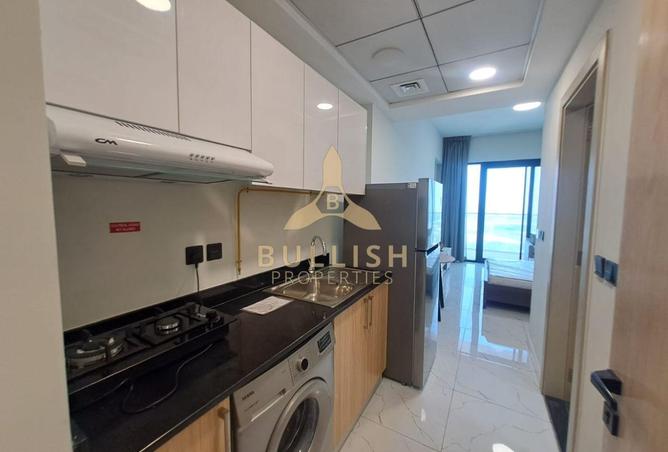 94012533 - Property Image 3