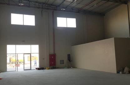 Warehouse - Studio - 1 Bathroom for rent in Umm Al Thuoob - Umm Al Quwain