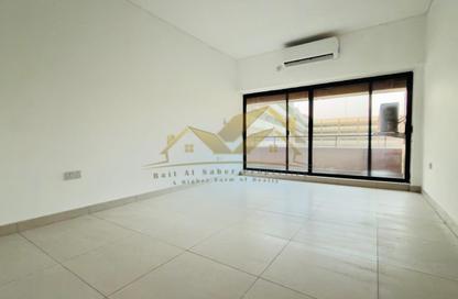 Apartment - 3 - 3 for rent in Karama Park Area - Al Karama - Bur Dubai - Dubai