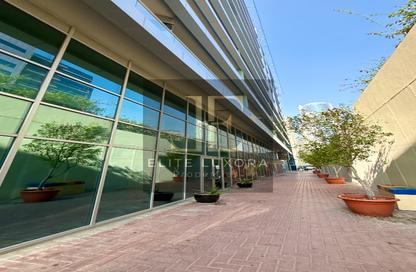 Shop - Studio - 1 for rent in The Waves Tower B - The Waves - Dubai Marina - Dubai