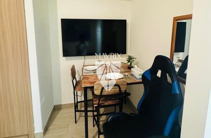Apartment - Studio - 1 Bathroom for rent in Azizi Riviera 31 - Azizi Riviera - Meydan One - Meydan - Dubai
