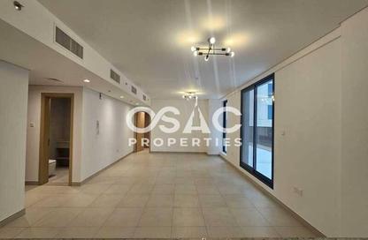 Apartment - 3 Bedrooms - 5 Bathrooms for rent in Haas Building - Jumeirah Garden City - Al Satwa - Dubai