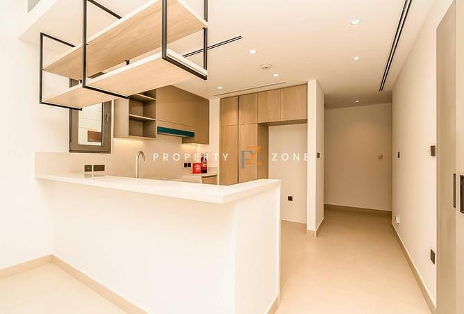 2OnIxQFr6o4 - Property Image 2