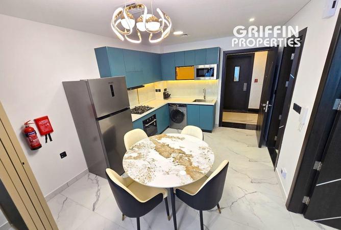 1BR Upgraded Private Pool | High Floor | Ready ROI