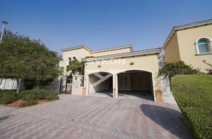 Villa - 4 Bedrooms - 5 Bathrooms for rent in District 4 - Jumeirah Park - Dubai