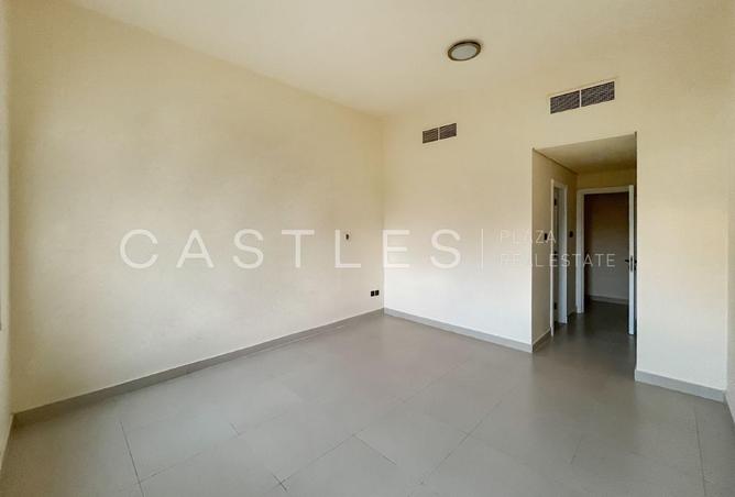 74251545 - Property Image 3