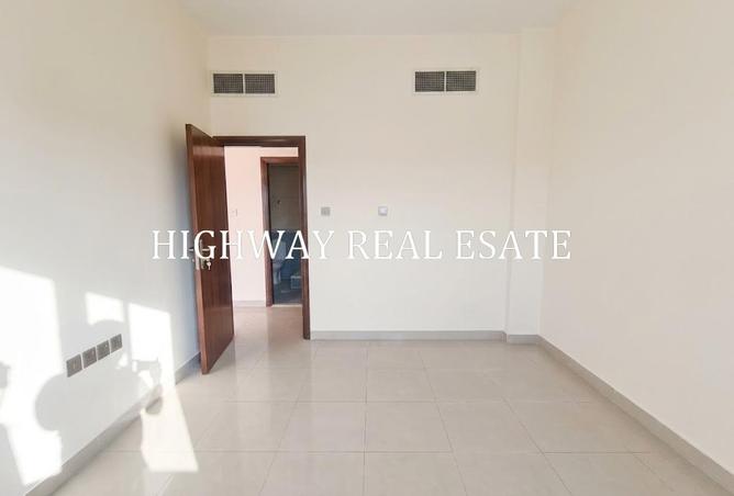 141003390 - Property Image 3
