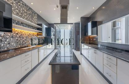 Apartment - 4 - 5 for sale in Cayan Tower - Dubai Marina - Dubai Apartment - 4 - 5 for sale in Cayan Tower - Dubai Marina - Dubai