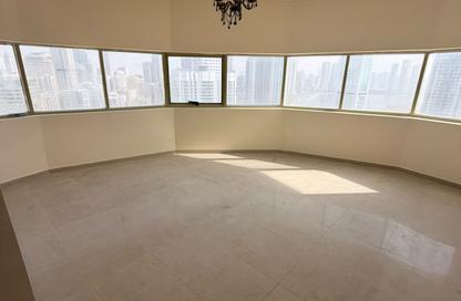 Apartment - 3 - 4 for sale in Al Khan - Sharjah