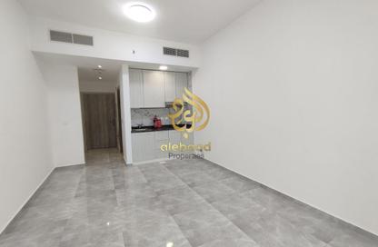 Apartment - Studio - 1 Bathroom for rent in Marah Building - International City Phase 2 - Al Warsan 4 - Al Warsan - Dubai