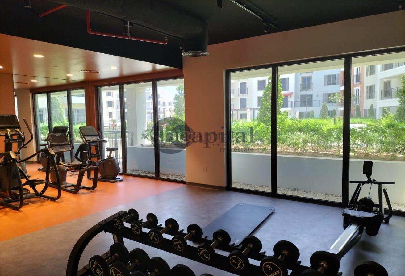 BURJ KHALIFA VIEW | READY TO MOVE | SPACIOUS photo 15