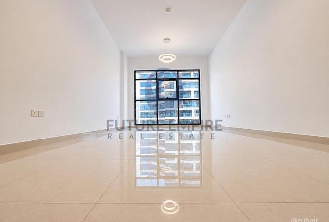 127916105 - Property Main Image