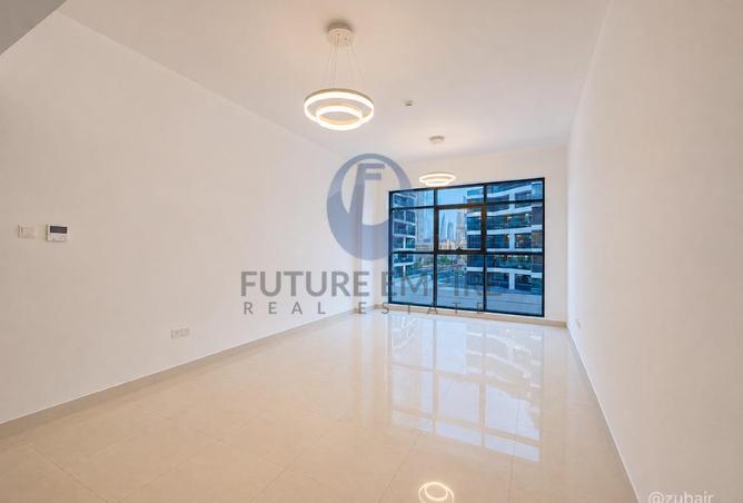 127916105 - Property Image 3