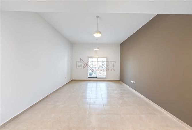 Fully Renovated | Community Views | Vacant Unit photo 2