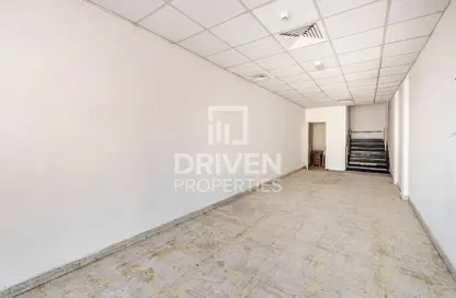 Retail - Studio for rent in Rashidiya Shed 2 - Umm Ramool - Dubai Retail - Studio for rent in Rashidiya Shed 2 - Umm Ramool - Dubai