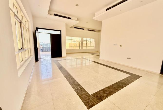 79857432 - Property Image 3