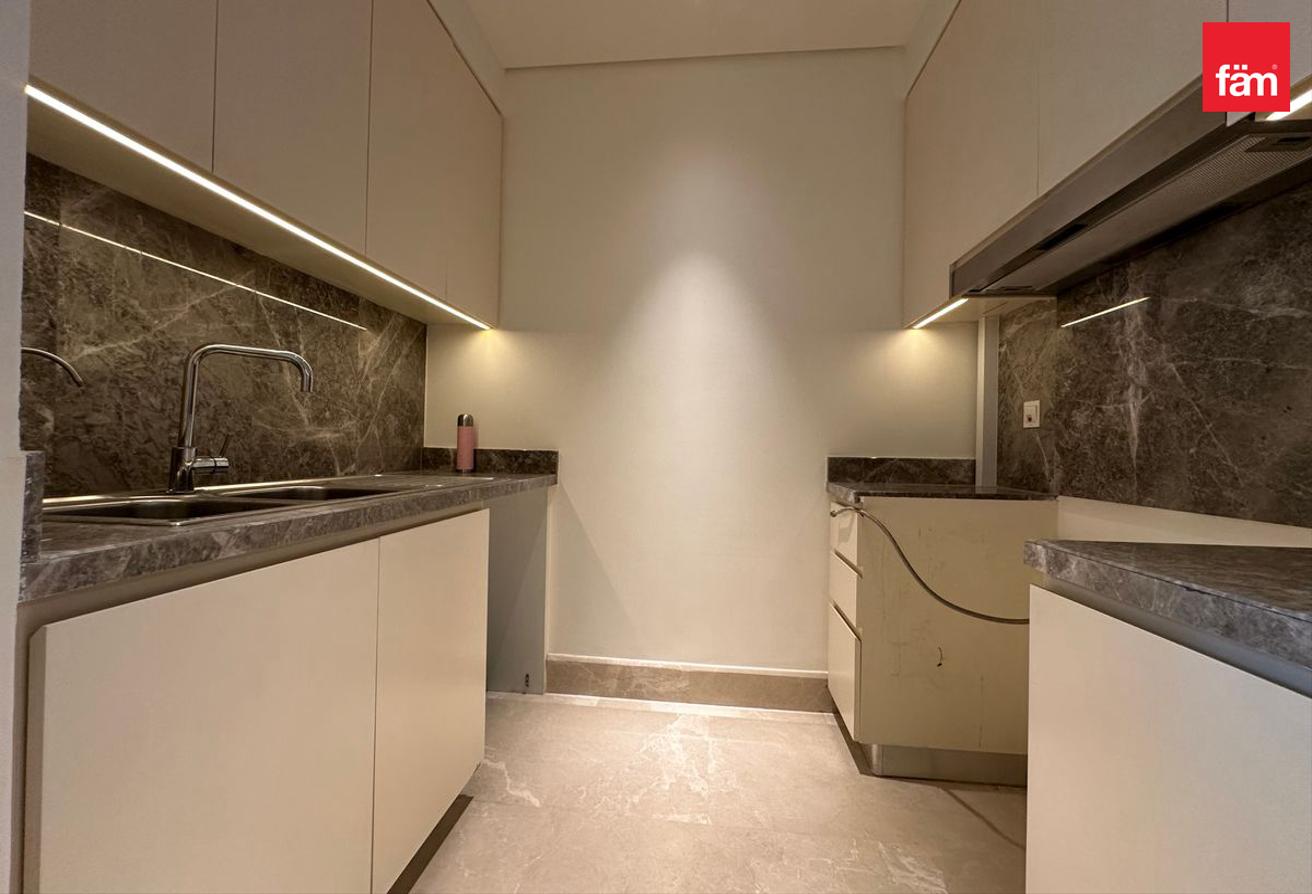Penthouse | Vacant | Luxurious | Creek & Burj View photo 17