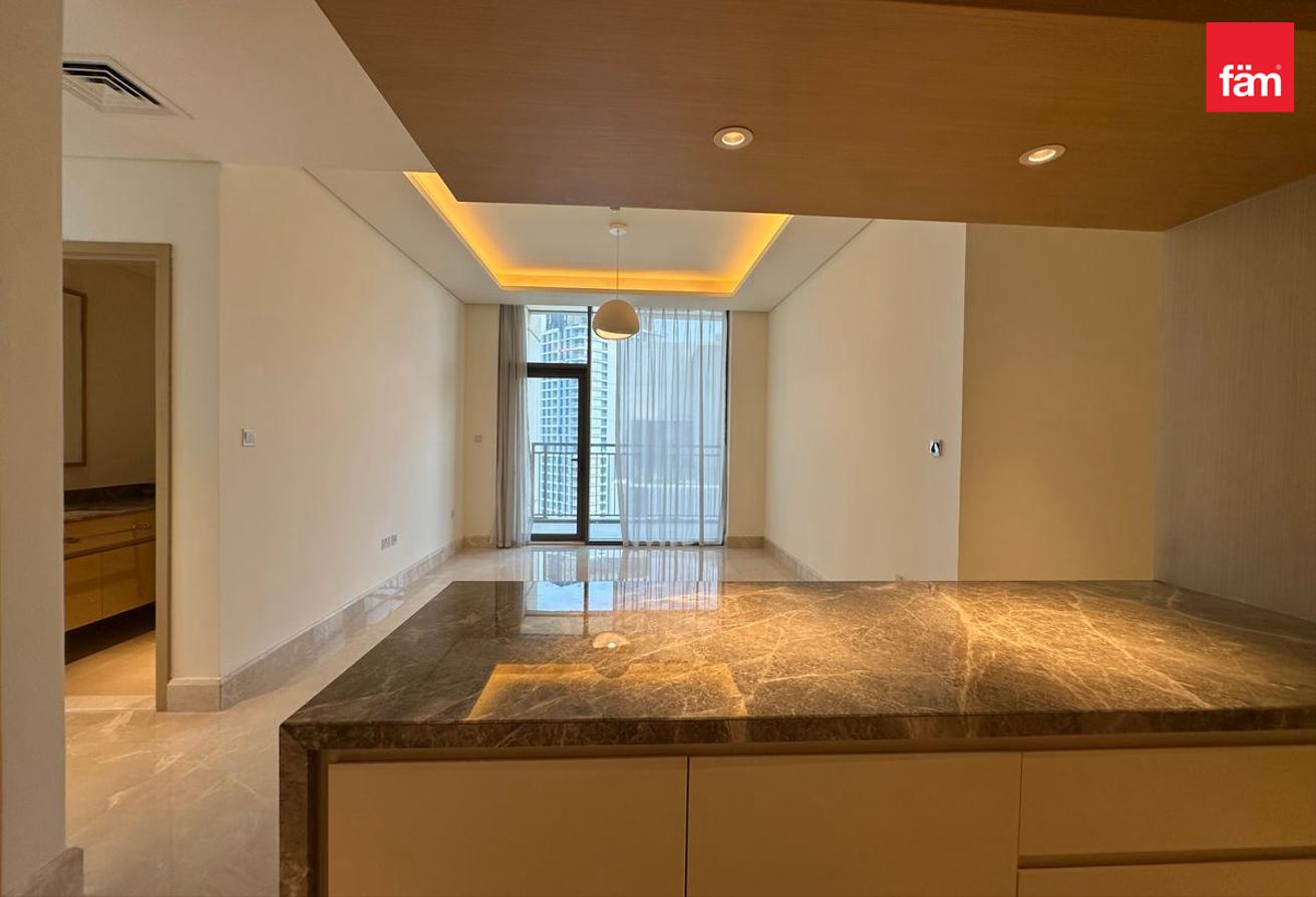 Penthouse | Vacant | Luxurious | Creek & Burj View photo 4