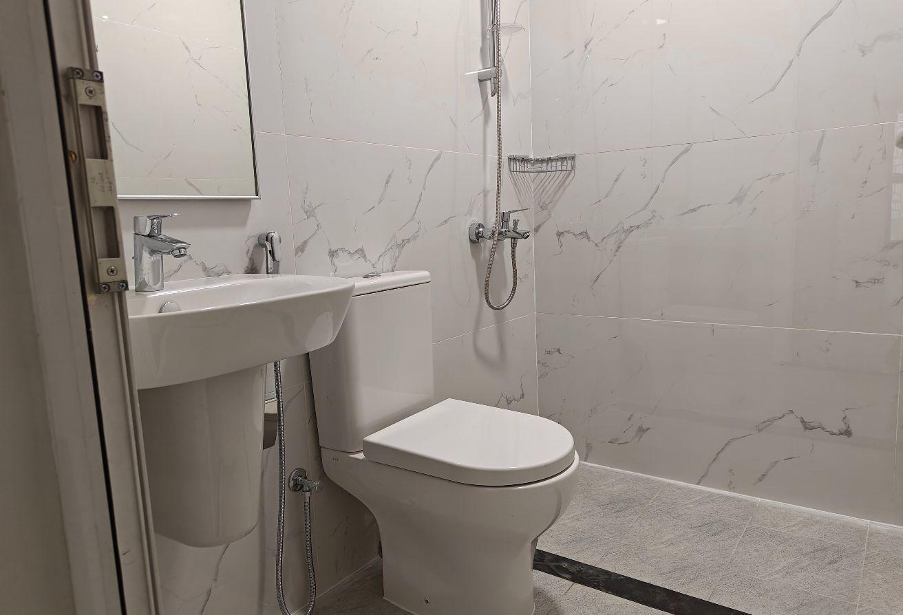 Spacious Studio | Prime Location | Al Karama photo 7