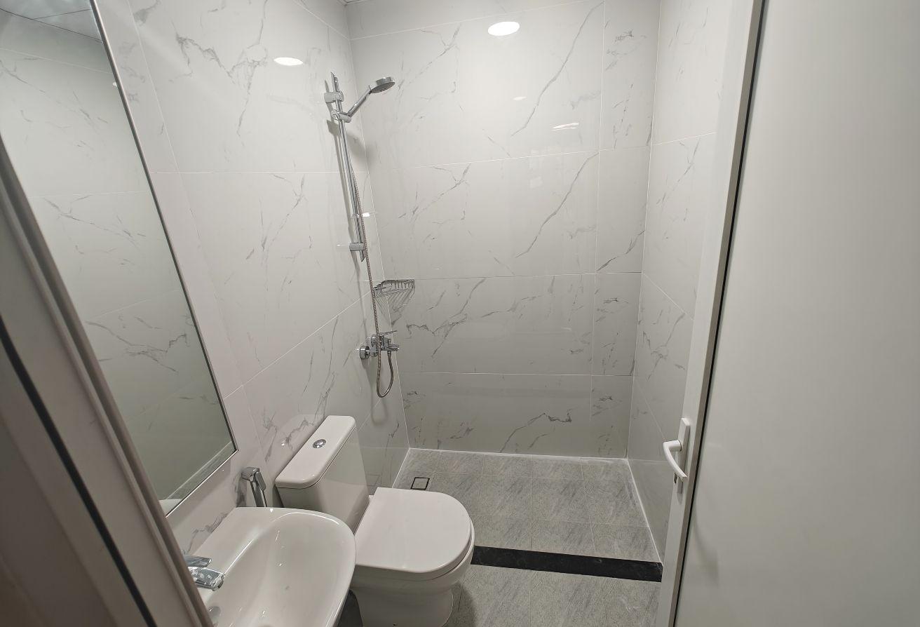 Spacious Studio | Prime Location | Al Karama photo 6