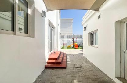 Villa - 4 - 5 for rent in Al Quoz 1 Villas - Al Quoz 1 - Al Quoz - Dubai