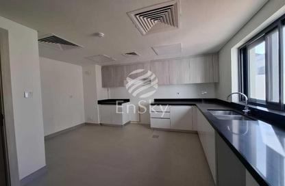 Villa - 4 Bedrooms - 5 Bathrooms for rent in Fay Al Reeman II - Al Shamkha - Abu Dhabi