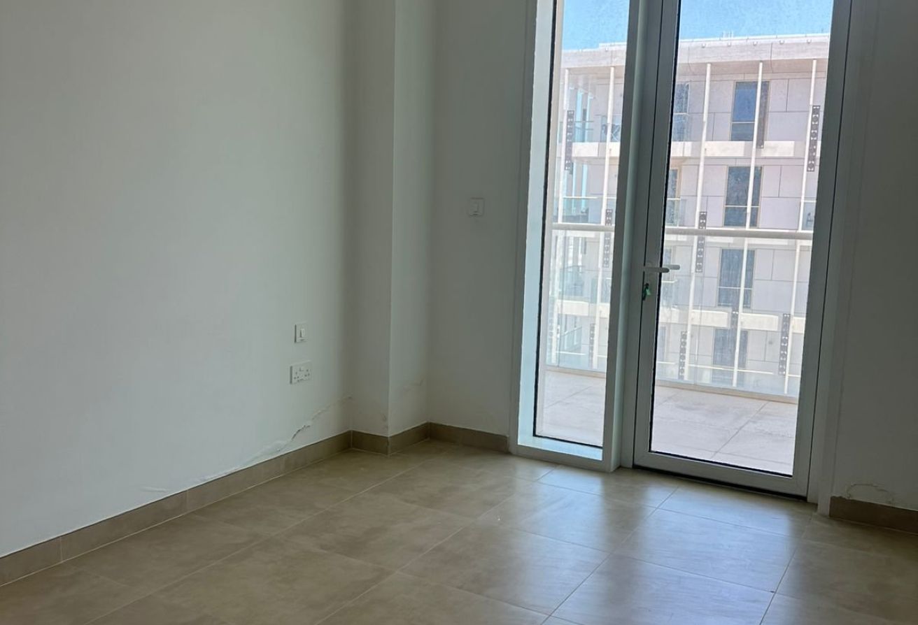 Huge Balcony | Beach Access | Spacious Apt