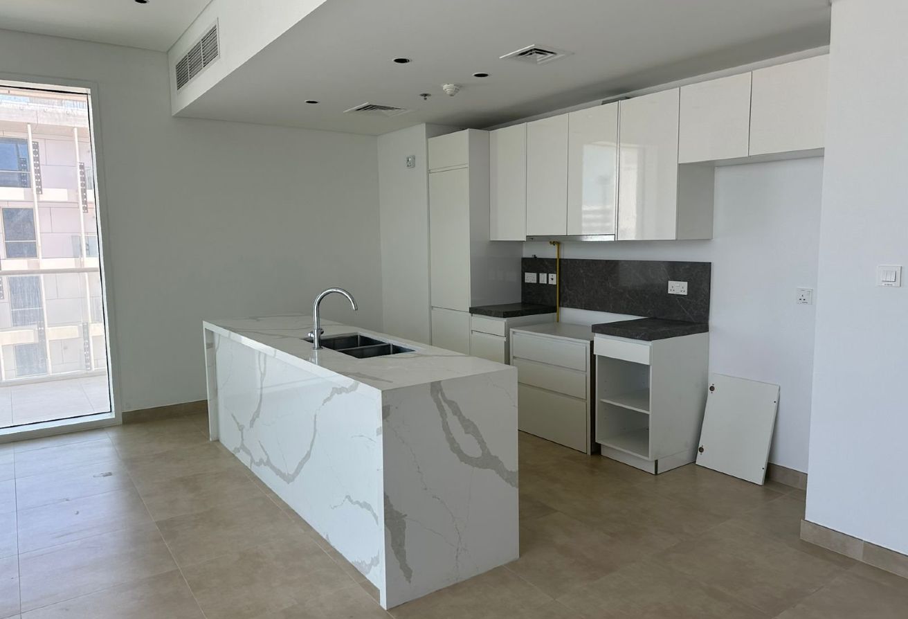 Huge Balcony | Beach Access | Spacious Apt