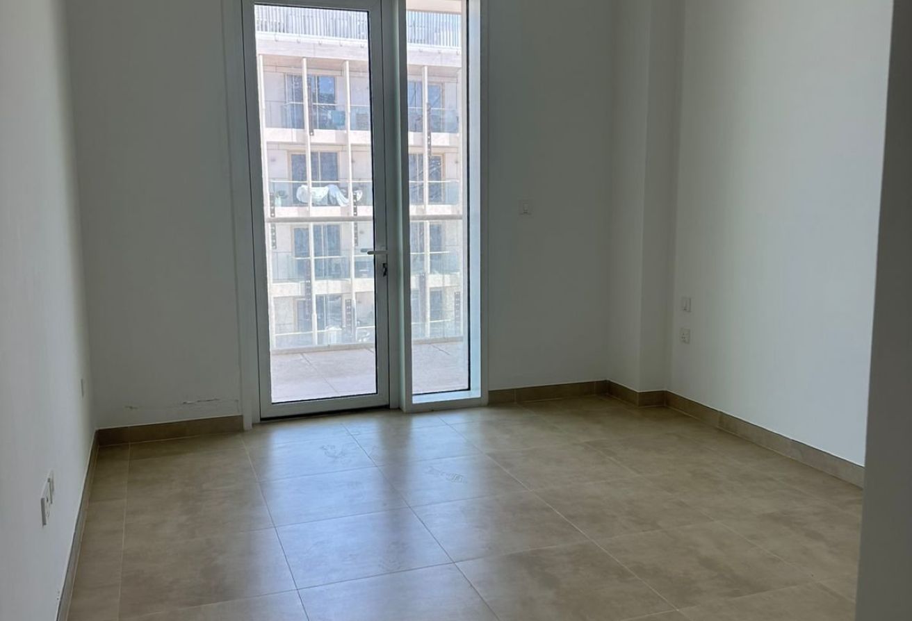 Huge Balcony | Beach Access | Spacious Apt