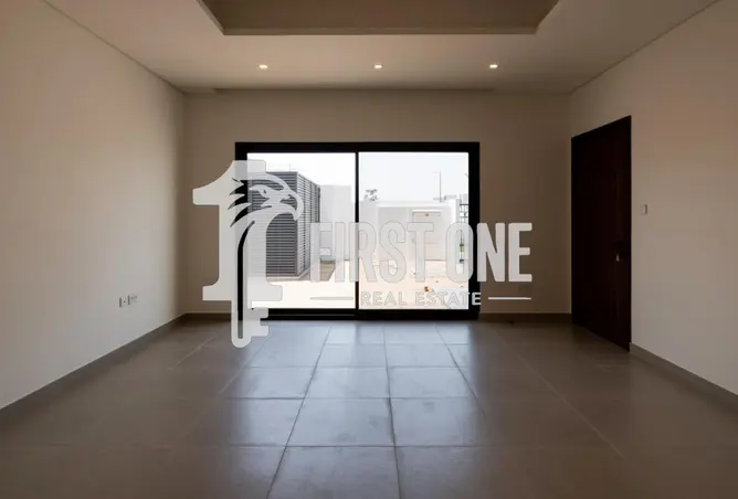 127005955 - Property Image 3