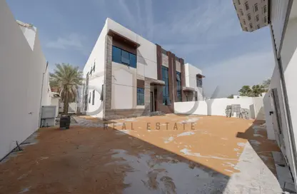 فيلا - 5 غرف نوم - 7 حمامات للايجار في فيلات الوصل - شارع الوصل - الوصل - دبي