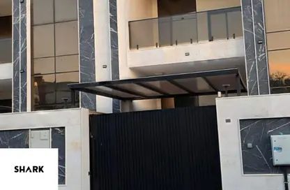 Apartment - 5 Bedrooms - 7 Bathrooms for sale in CityLife Al Tallah - Al Tallah 2 - Ajman Apartment - 5 Bedrooms - 7 Bathrooms for sale in CityLife Al Tallah - Al Tallah 2 - Ajman