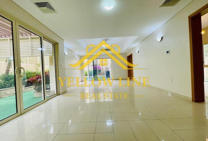 74234661 - Property Image 2