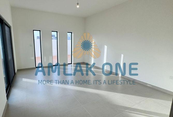 82811281 - صورة العقار 2