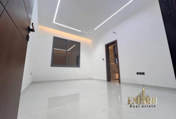 83671509 - صورة العقار 2